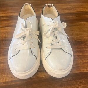 Sam Edelman White Croc-Embossed Sneakers. Size 7